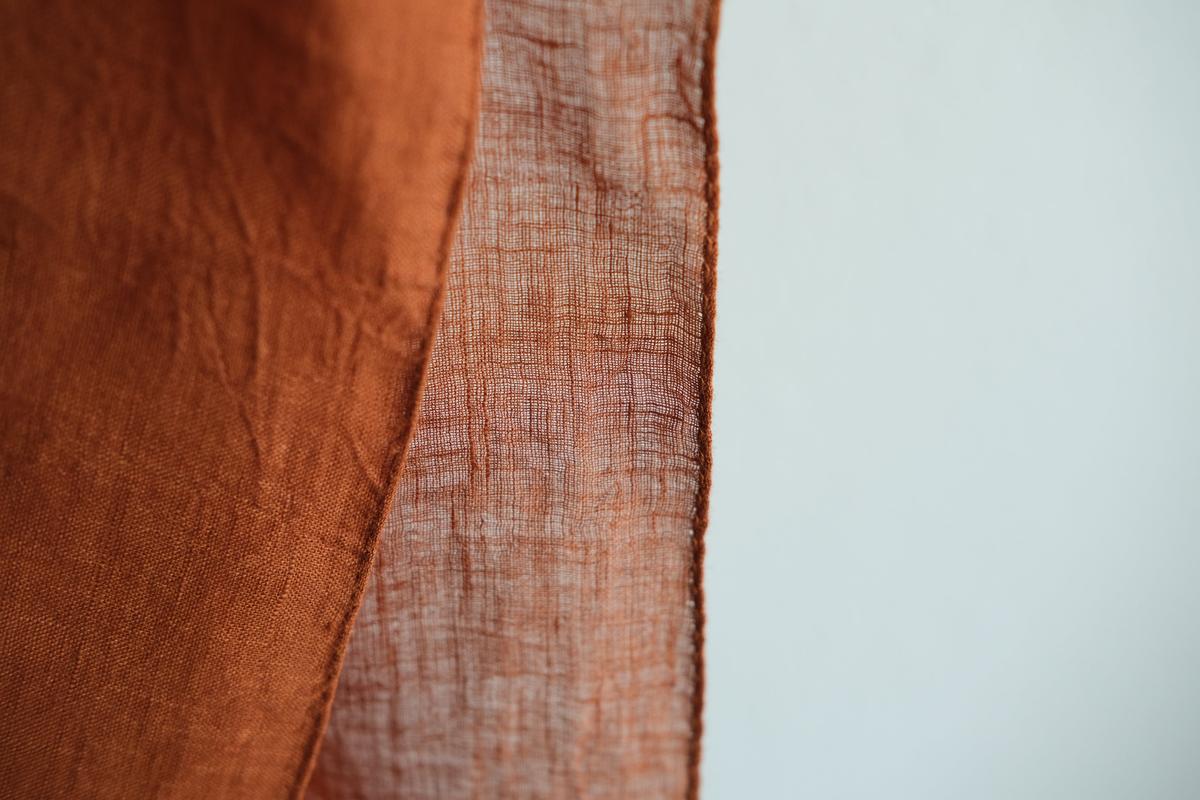enrica 草木染めリネンストール｜teracotta