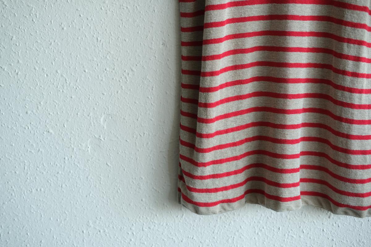 リネンニットボーダー半袖プルオーバー｜メンズ｜生成×レッド