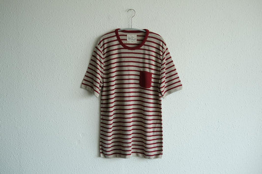 リネンニットボーダー半袖プルオーバー|メンズ|生成×エンジ