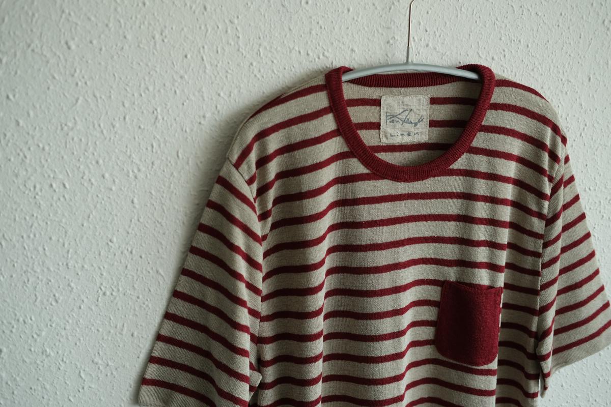 リネンニットボーダー半袖プルオーバー｜メンズ｜生成×エンジ