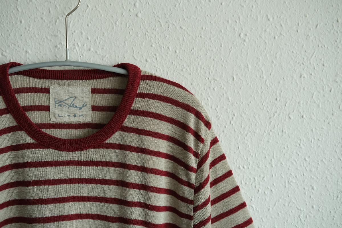 リネンニットボーダー半袖プルオーバー｜メンズ｜生成×エンジ