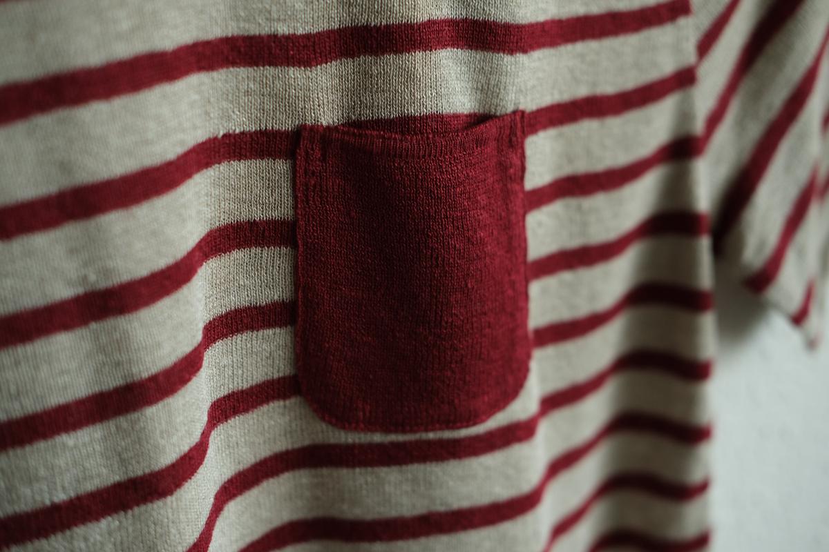 リネンニットボーダー半袖プルオーバー｜メンズ｜生成×エンジ