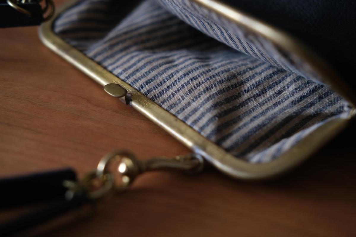 frame porch SHO-61 ＜豚革 黒＞ マスタードストライプ裏地