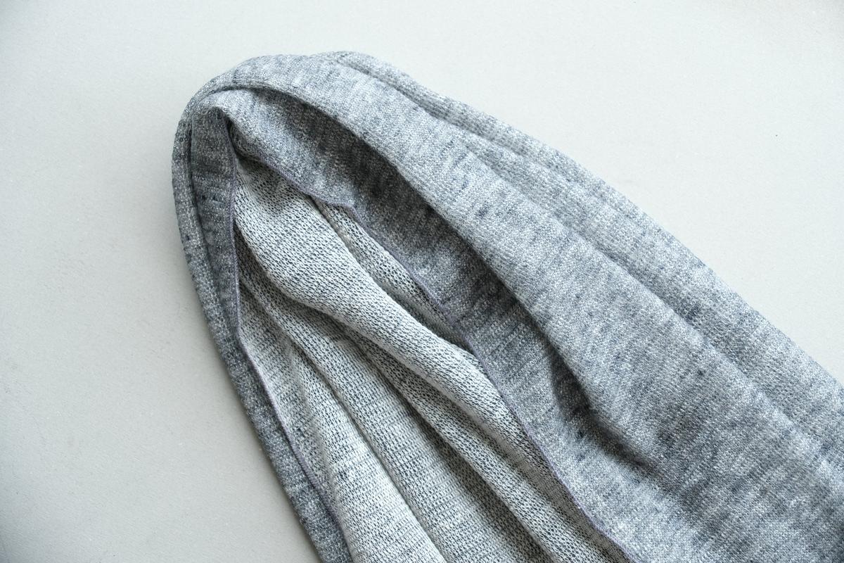 リネンニットストール｜ダークグレー×ホワイト