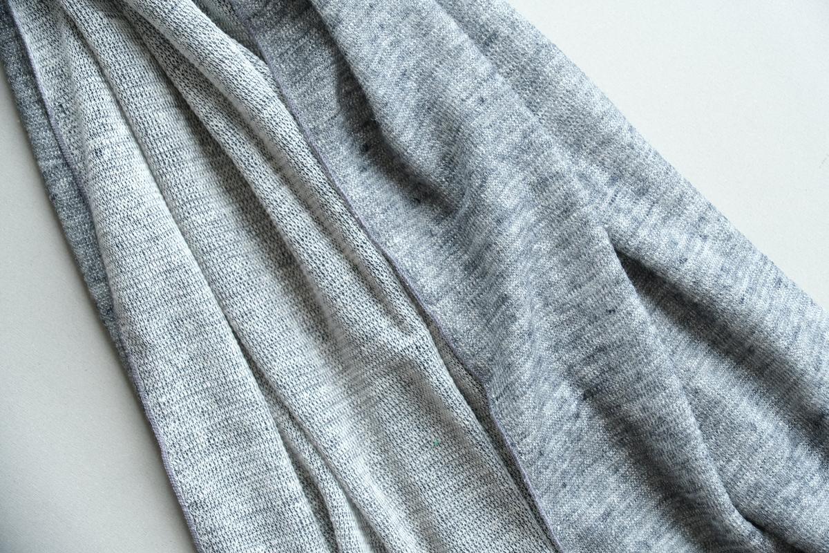 リネンニットストール｜ダークグレー×ホワイト