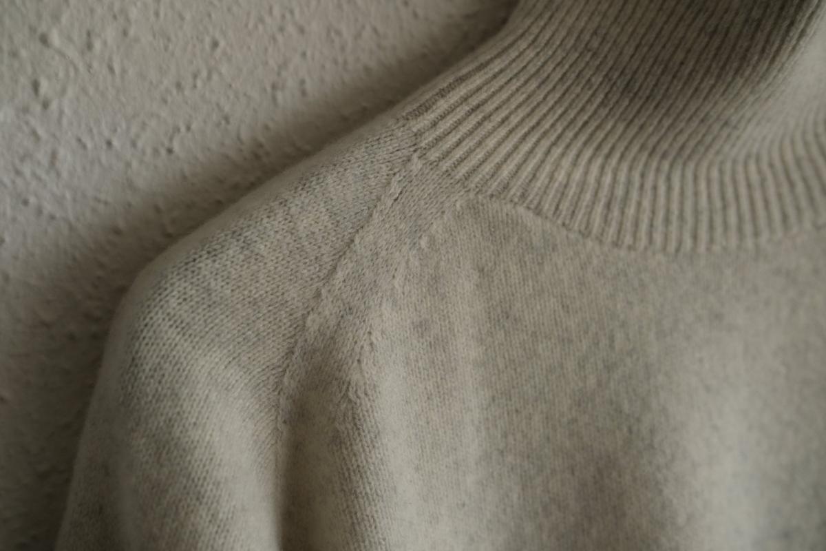 MITTAN / ウルグアイウールタートルセーター 薄灰 KN-34 / unisex