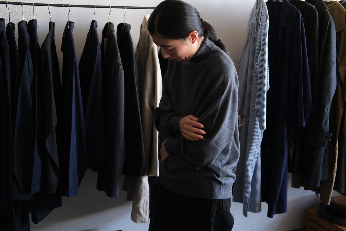 MITTAN / スーパー180'sウールタートル 黒 KN-37 / unisex