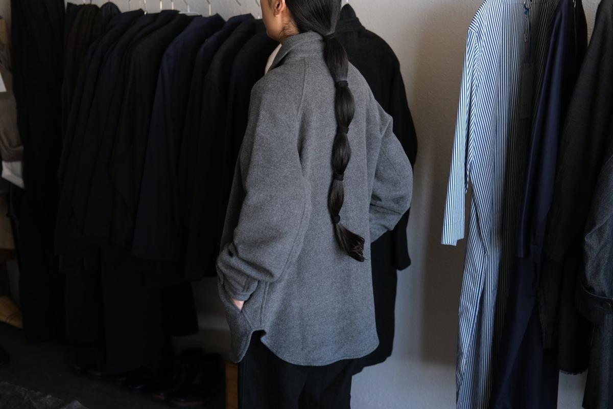 MITTAN / ウールシルクキャメルシャツ 濃灰 SH-108 / unisex