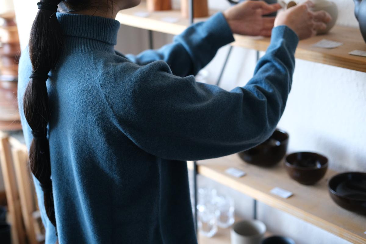 MITTAN / ウルグアイウールタートルセーター 浅葱 KN-34 / unisex