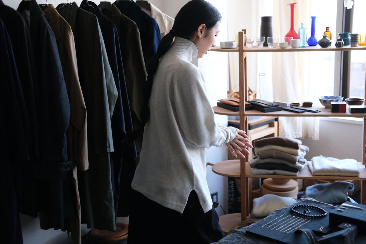 MITTAN / ウルグアイウールタートルセーター 薄灰 KN-34 / unisex