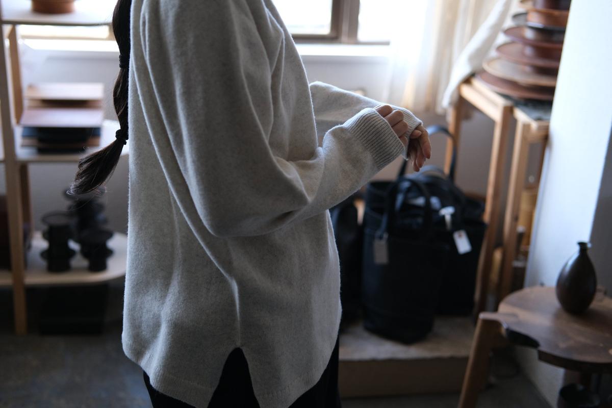 MITTAN / ウルグアイウールタートルセーター 薄灰 KN-34 / unisex