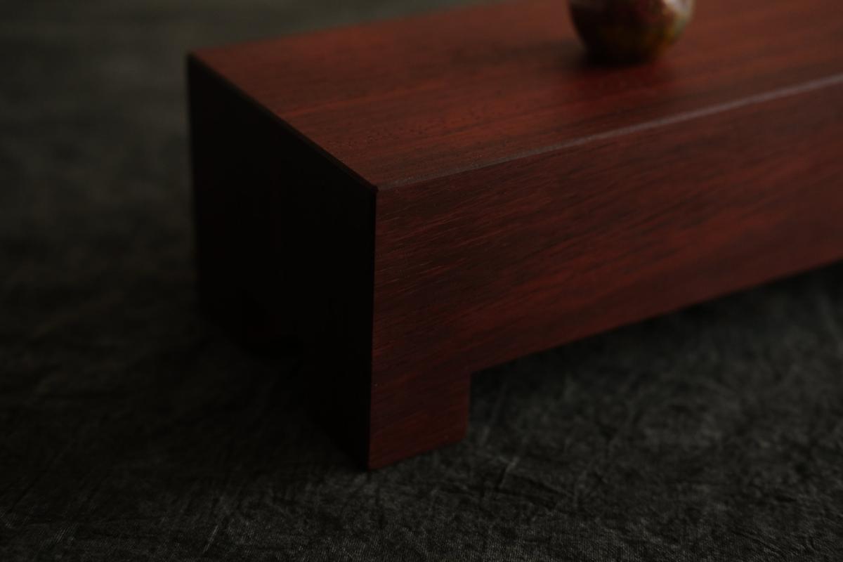 無垢材の切出し脚付き台 樹種不明 オイル仕上げ ＜3＞