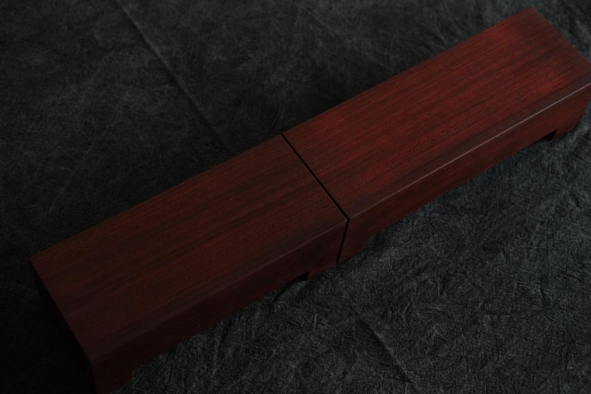 無垢材の切出し脚付き台 樹種不明 オイル仕上げ ＜3＞