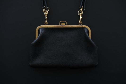 レザーショルダーポーチ <豚革 black> |TABACO-02