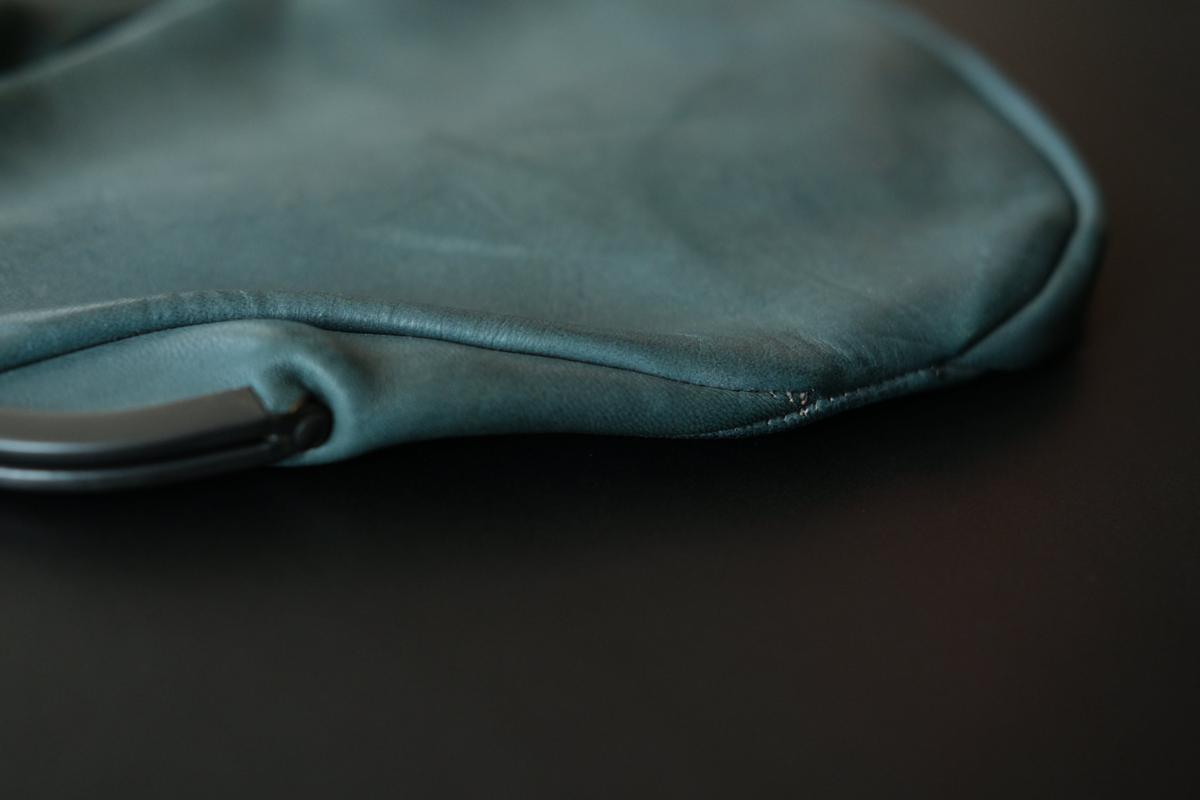 レザーショルダーポーチ frame porch SHC-R707 ＜鹿革 green＞