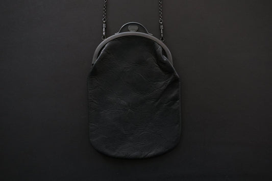 レザーショルダーポーチ frame porch SHC-301 <鹿革 black>