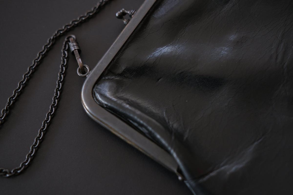 レザーショルダーポーチ frame porch SLAO-51 ＜鹿革 black＞ 01