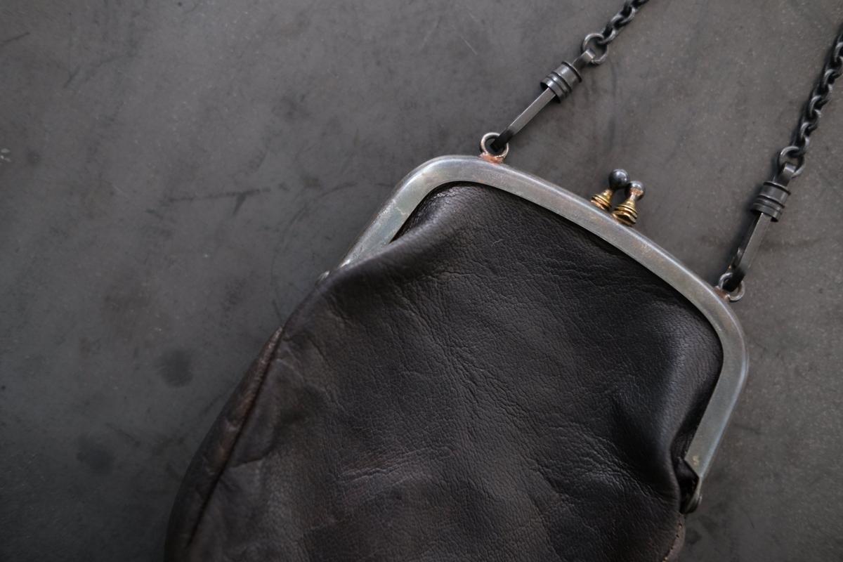 レザーショルダーミニポシェット SHC-R703 ＜鹿革 black/khaki＞