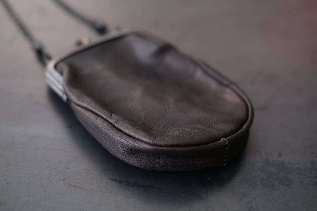 レザーショルダーミニポシェット SHC-R703 ＜鹿革 black/khaki＞