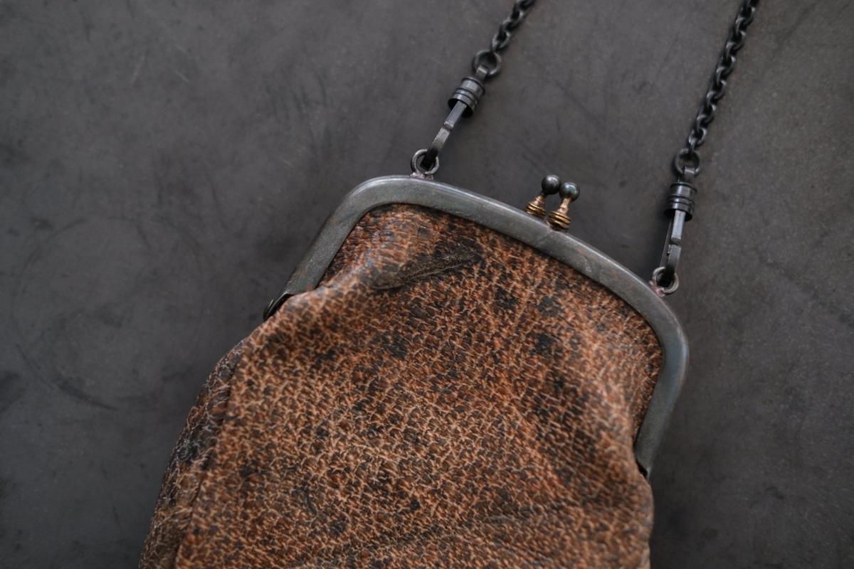 レザーショルダーミニポシェット SHC-R703 ＜熊革 墨染め＞