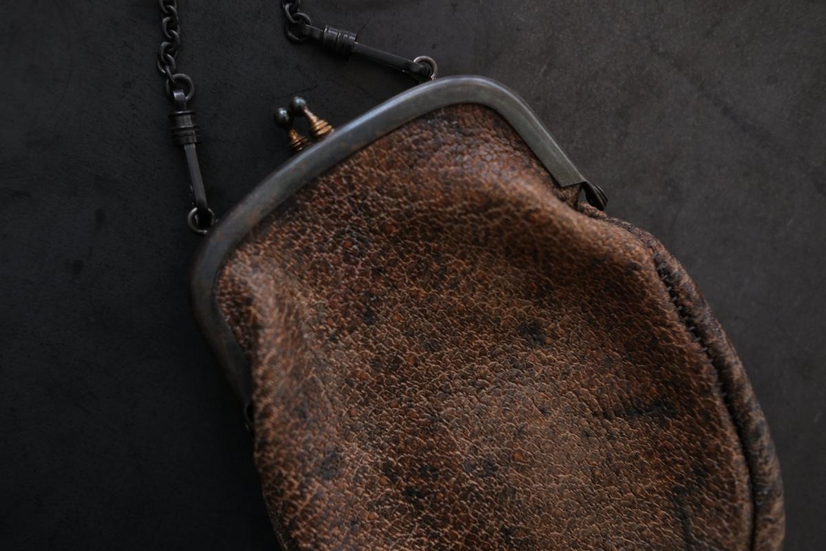 レザーショルダーミニポシェット SHC-R703 ＜熊革 墨染め＞