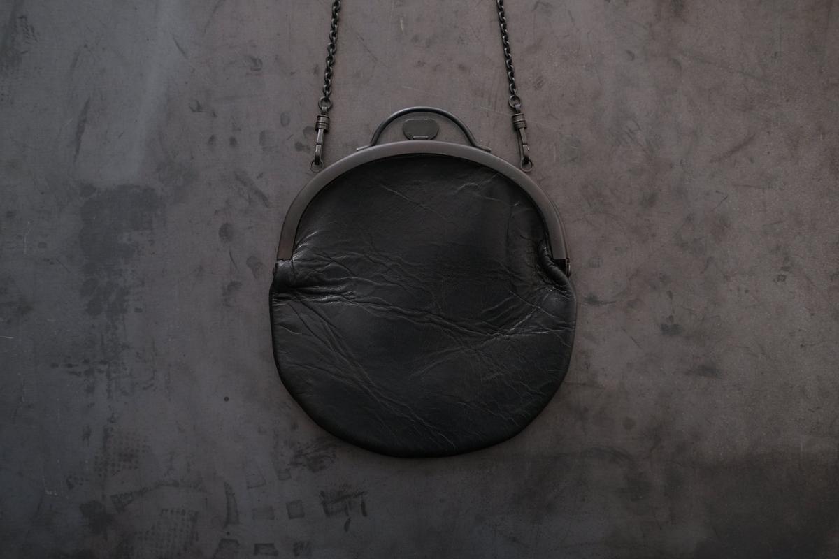 レザーショルダー 丸ポシェット SHC-302 ＜鹿革 black＞