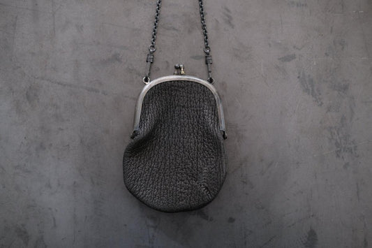 レザーショルダーミニポーチ egg-01 ＜サメ革 黒 パッチワーク＞