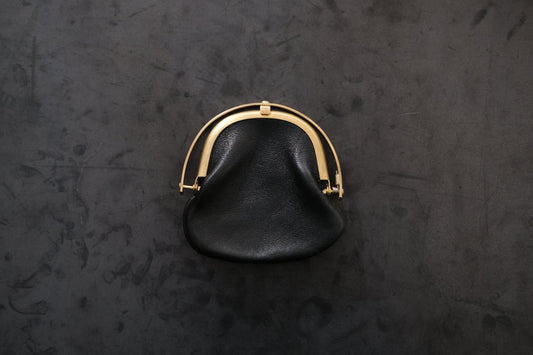 coin case <馬革 black>