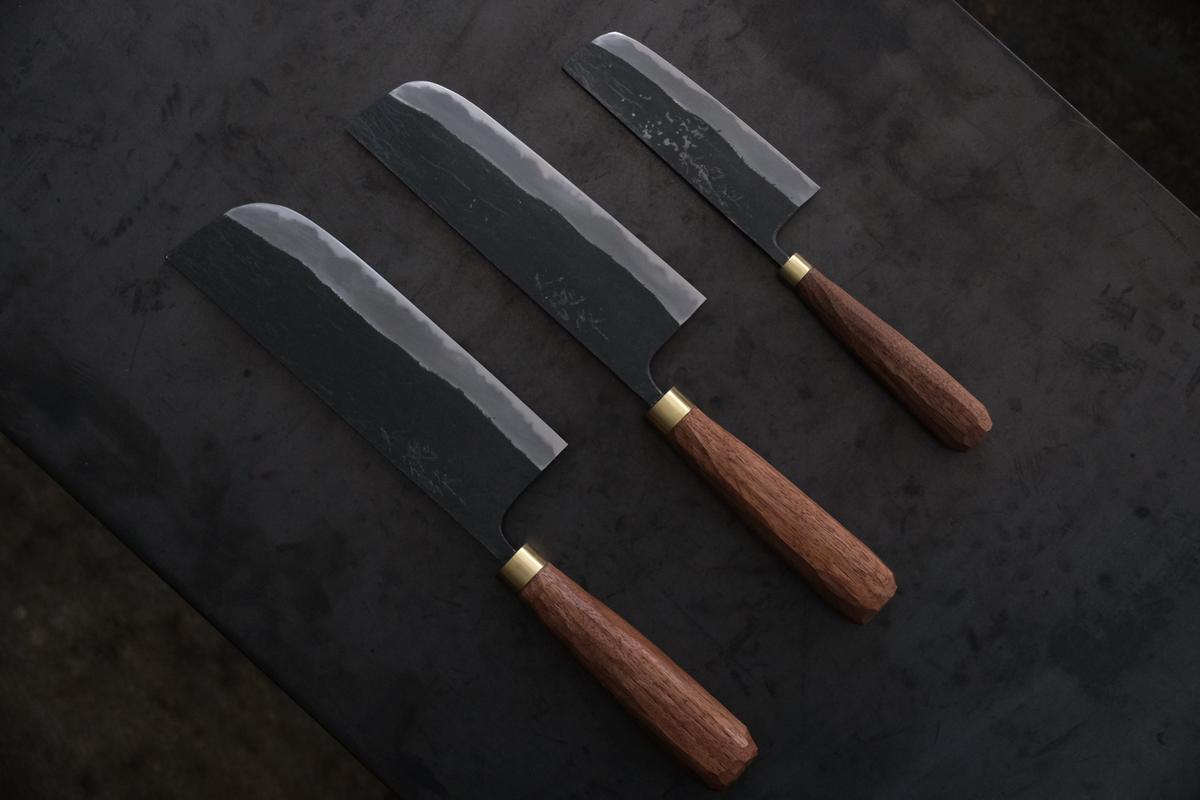 黒打ち菜切 120mm 赤畠大徳