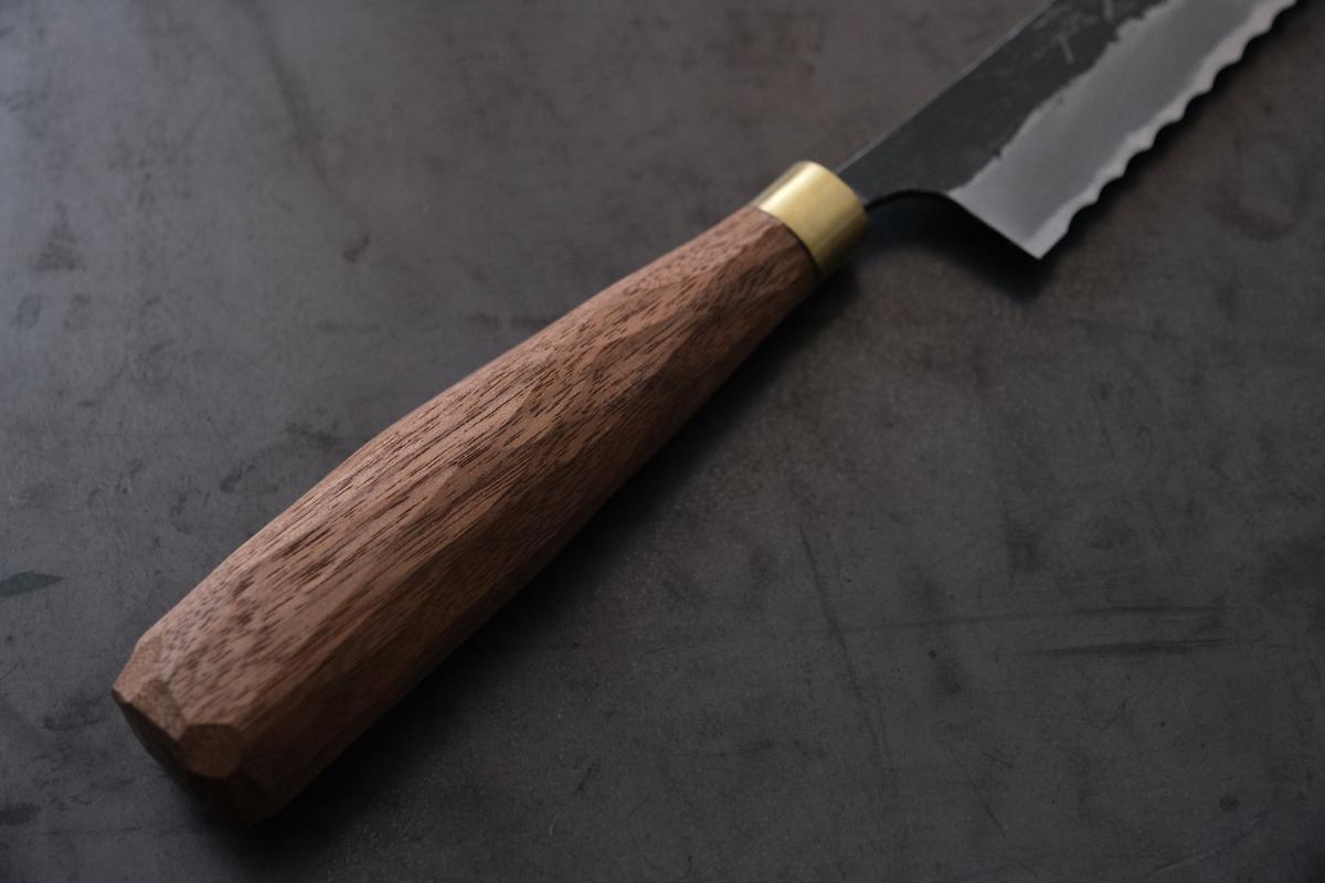 黒打ちパン切り包丁240mm 赤畠大徳