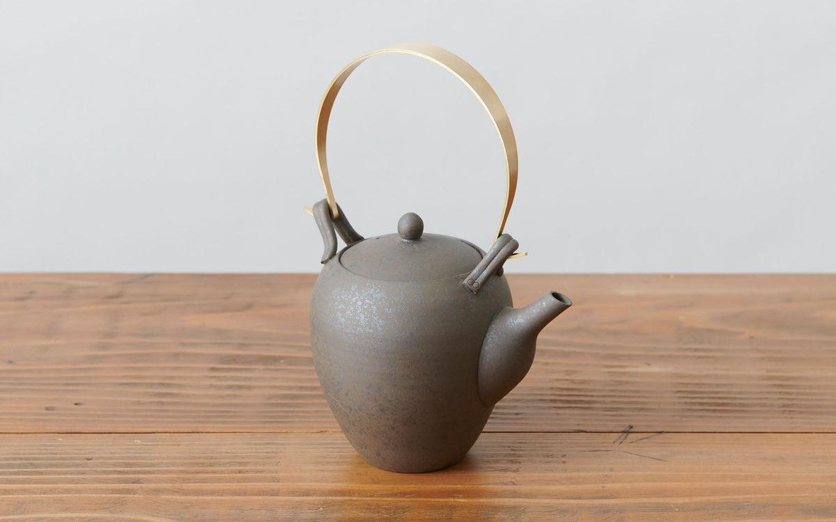 真鍮の弦つき急須 焼締め