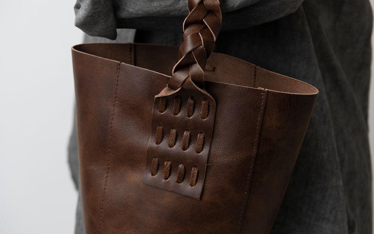 MITTAN / 駱駝革ミニバッグ 濃茶