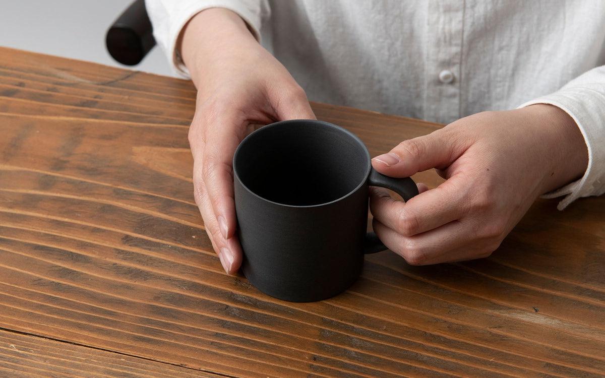 マグカップ 黒練 焼締め