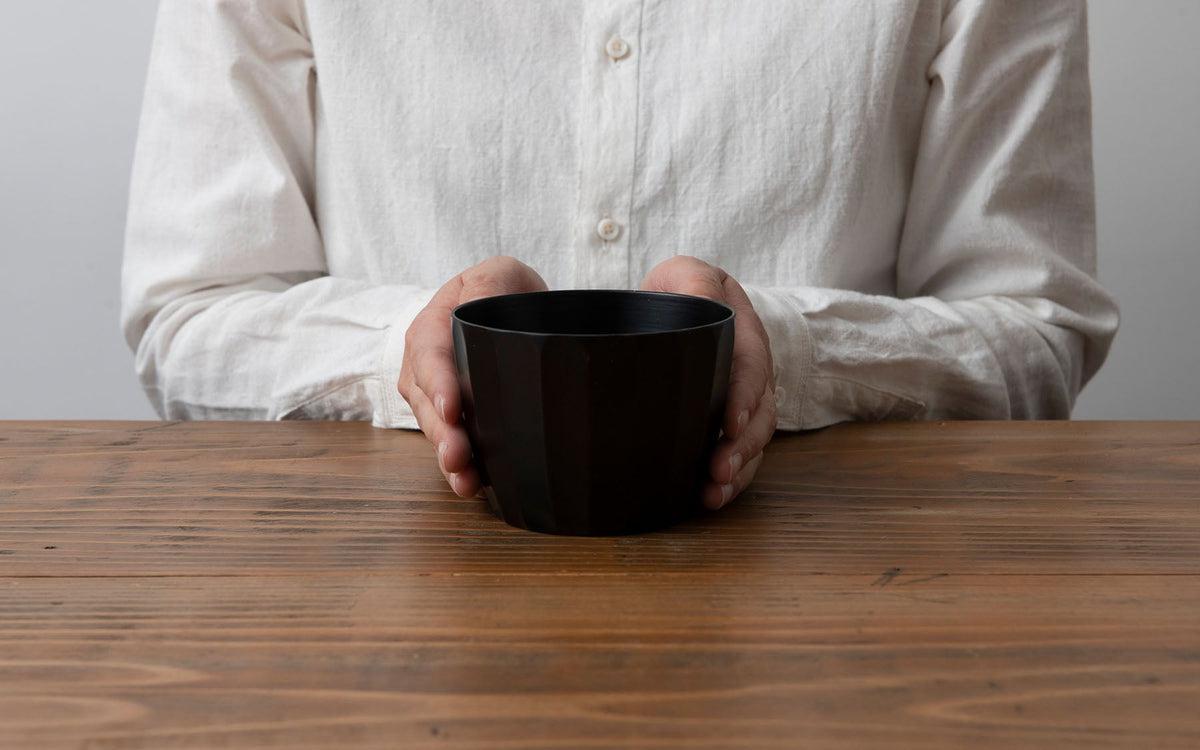 漆塗りのハツリボウル｜ミズメザクラ