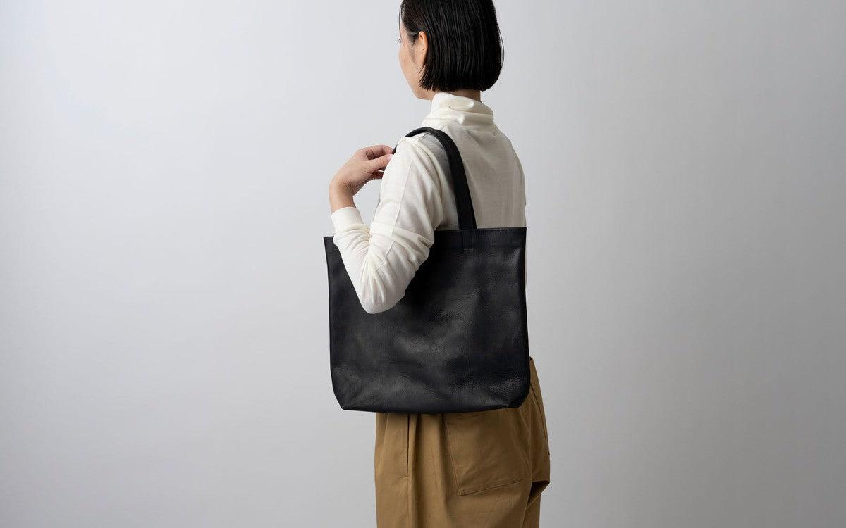 レザートートバッグ black ＜M＞