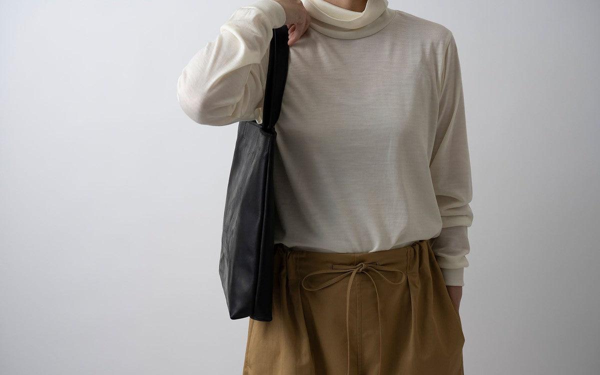 レザートートバッグ black ＜M＞