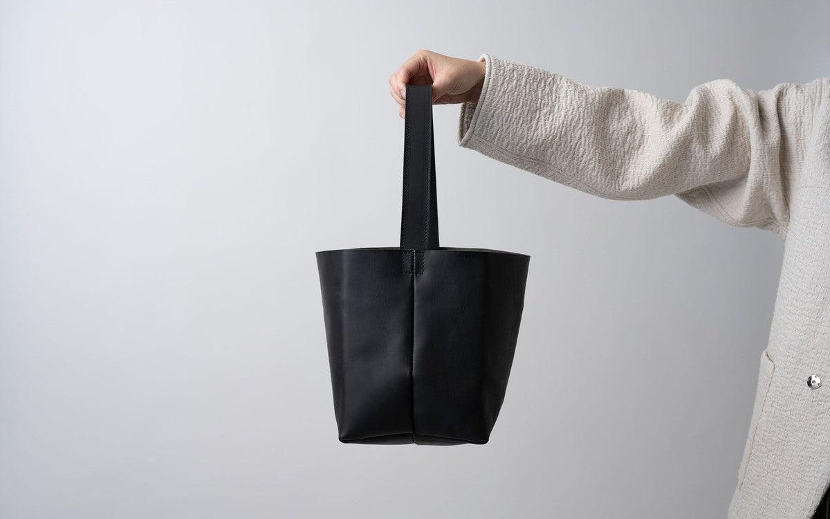 レザーキューブバッグ