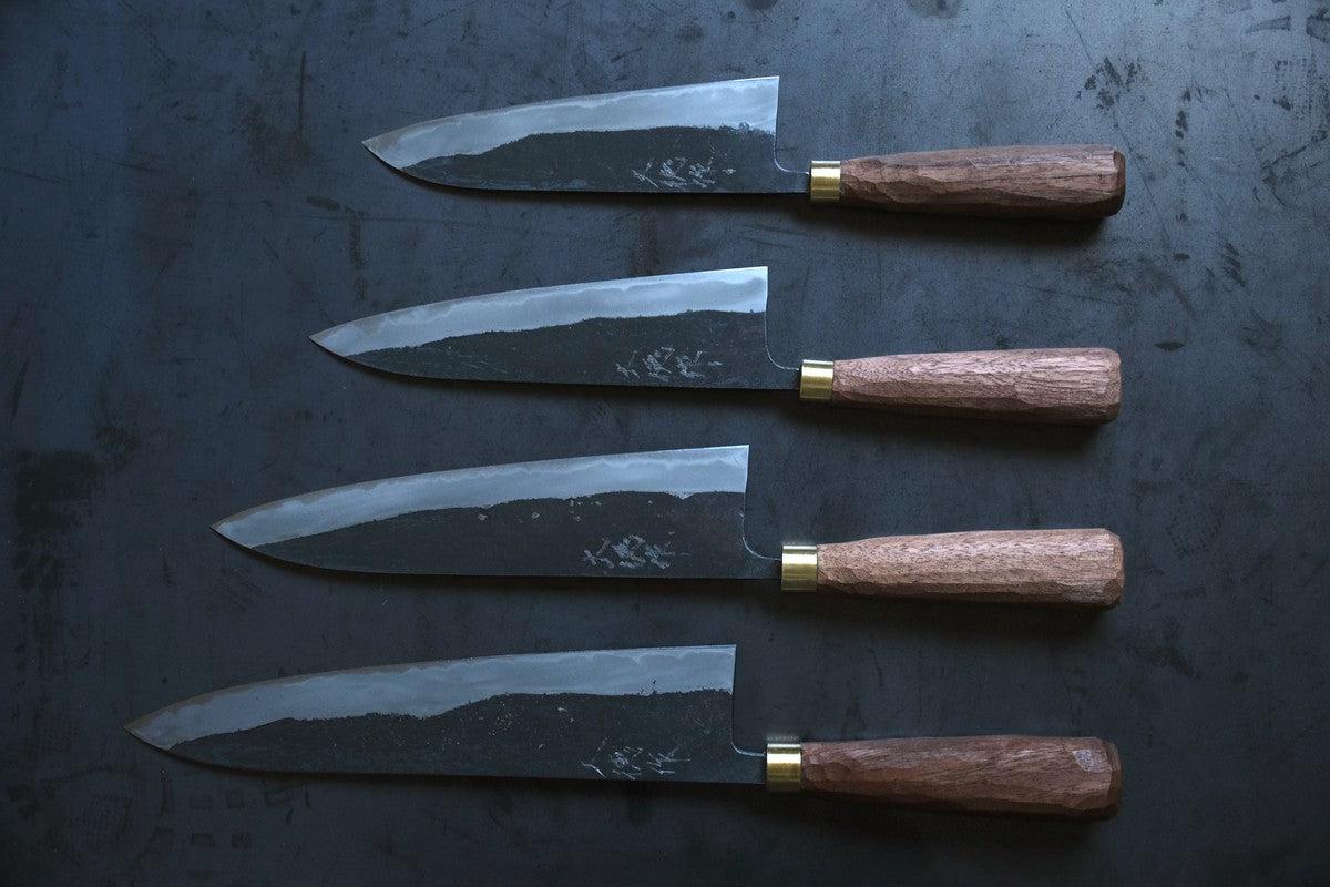 黒打ち牛刀 240mm 赤畠大徳