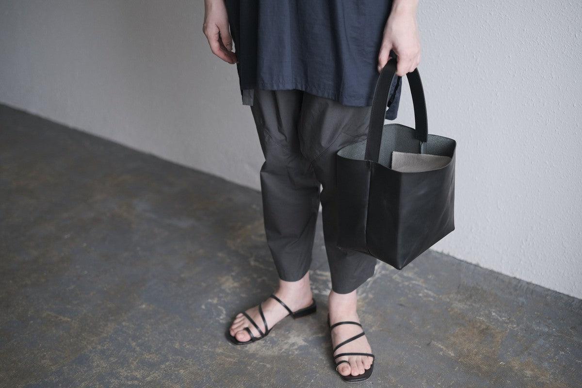 レザーキューブバッグ