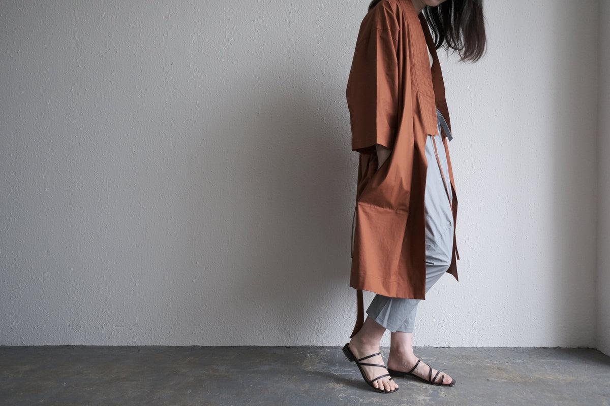 きるもの｜道着ローブ｜タイプライターストレッチ うす茶｜unisex freesize