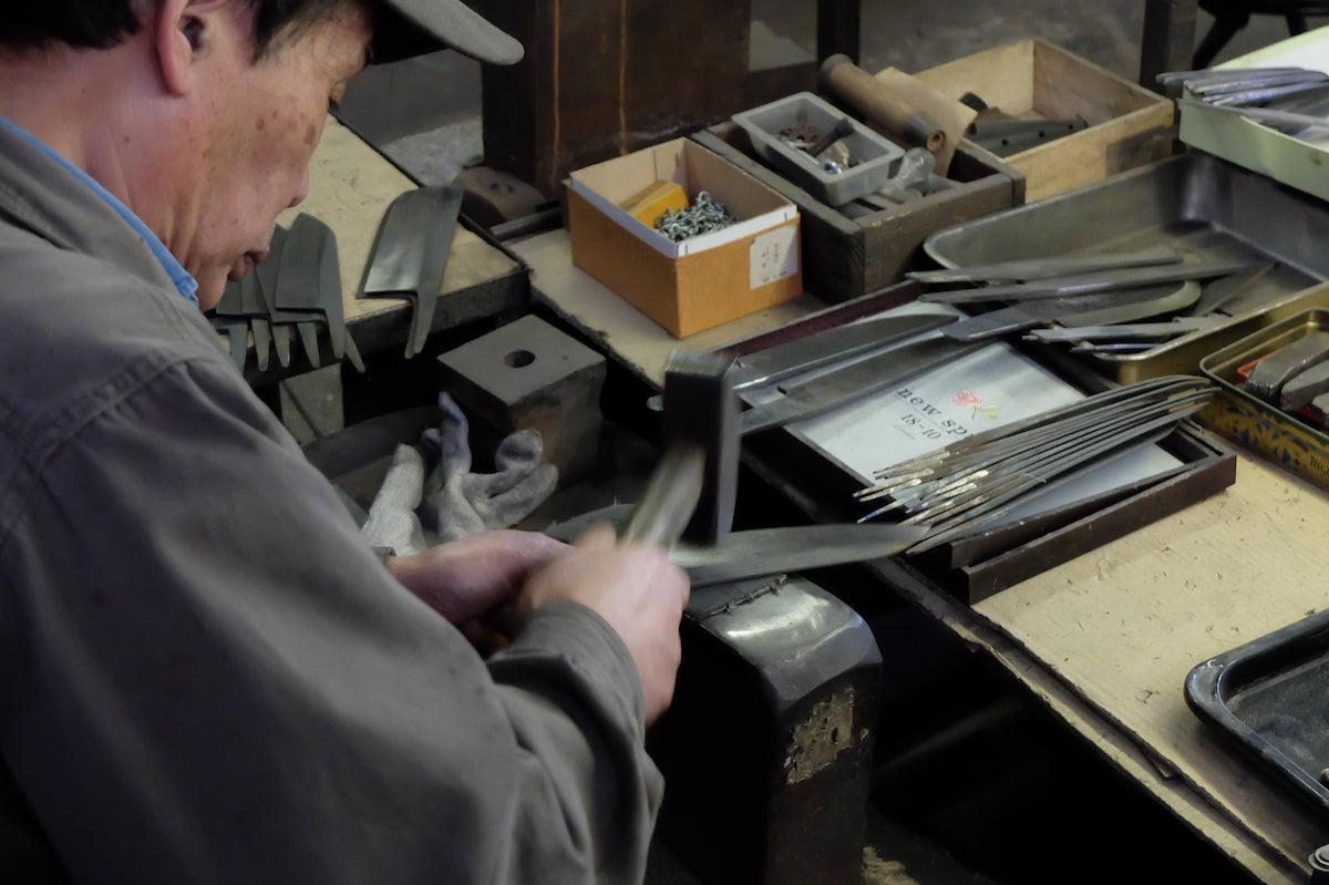 【再入荷】鍛冶職人の菜切り包丁