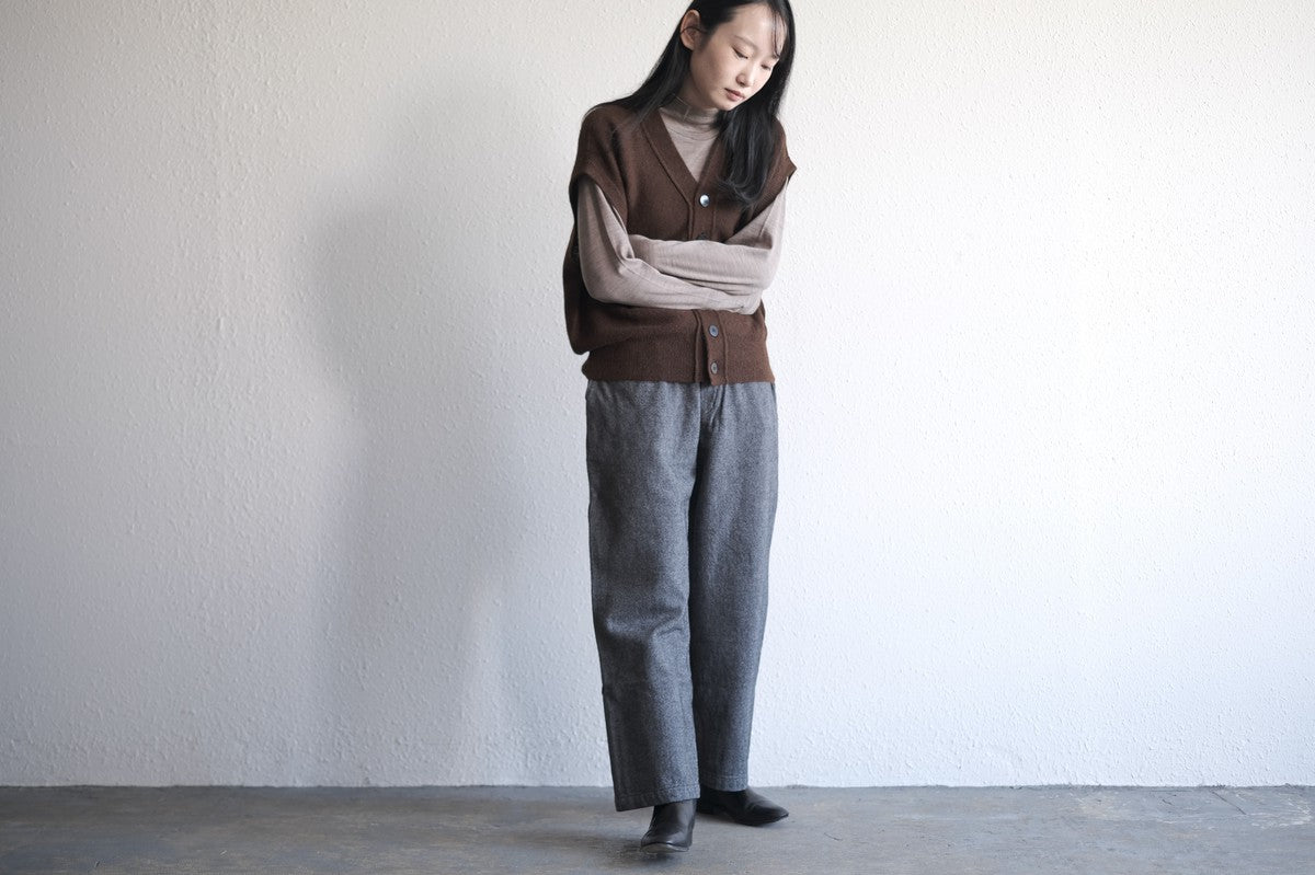 MITTAN / ベビーアルパカベスト 茶 KN-28 / unisex