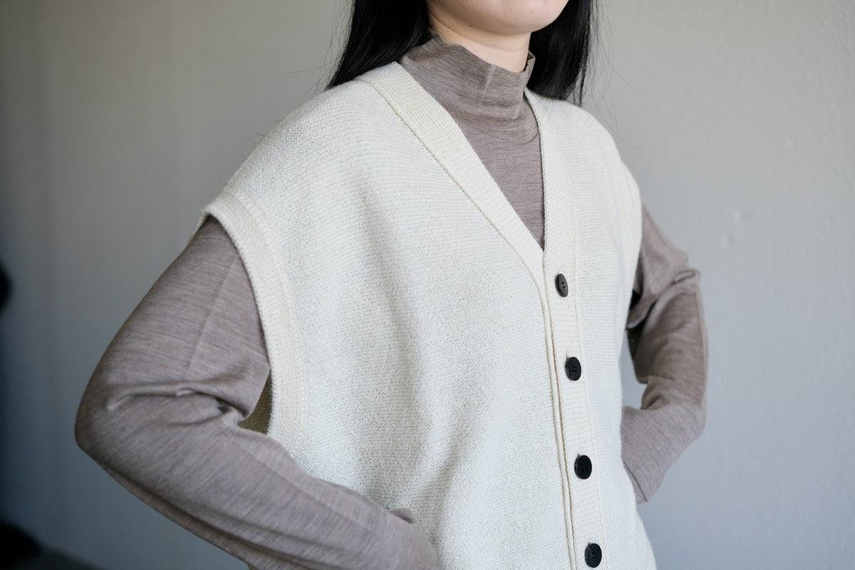 MITTAN / ベビーアルパカベスト 茶 KN-28 / unisex