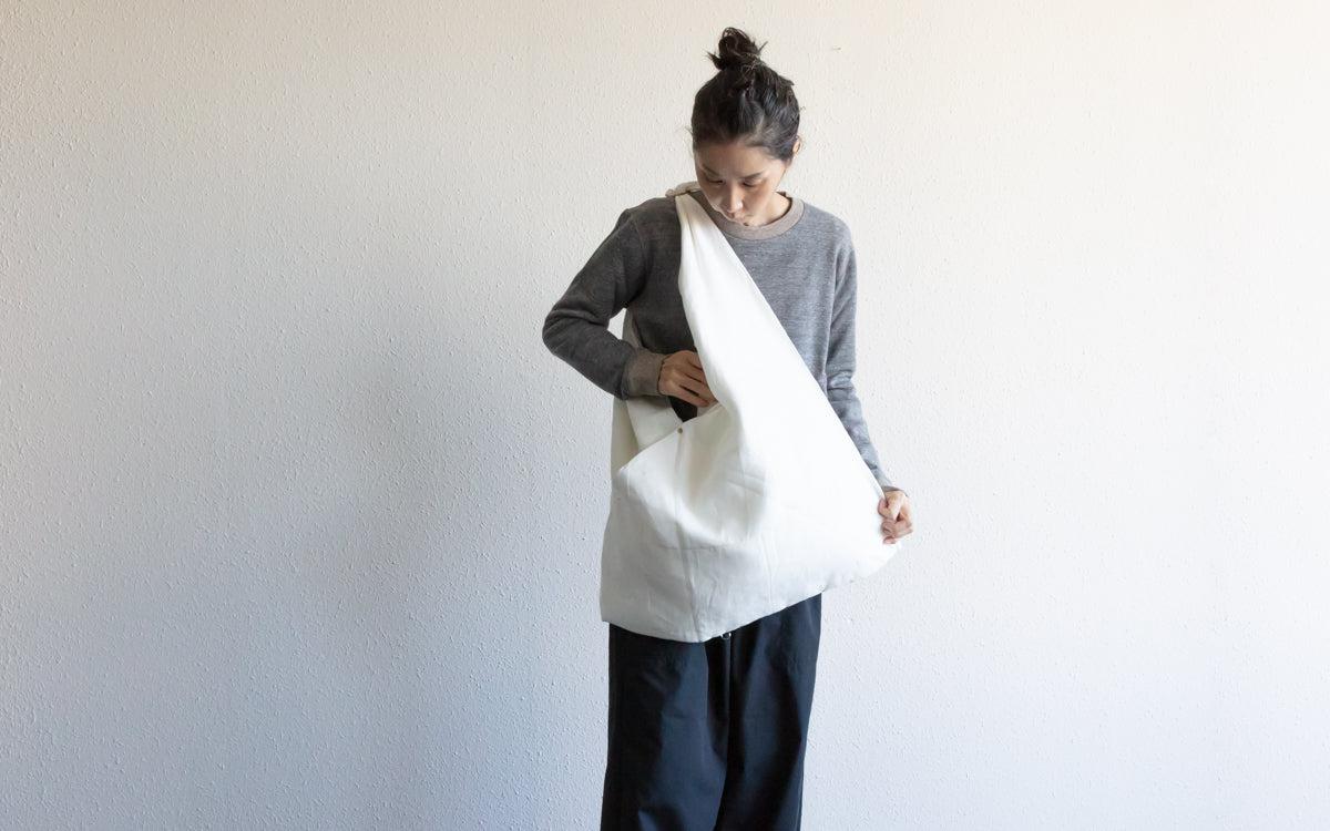 三角まとう｜silk screen textile 三丸