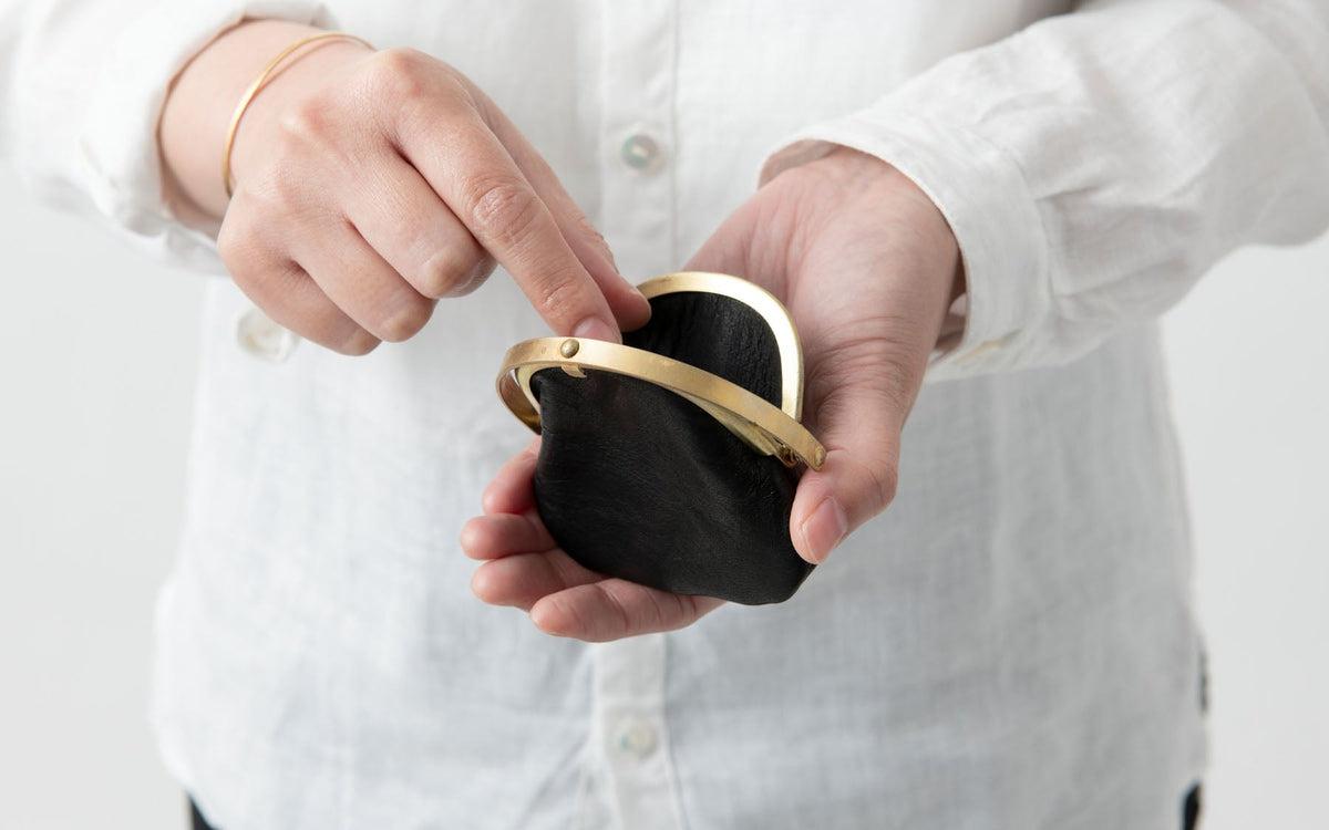 coin case ＜熊革 墨染め＞