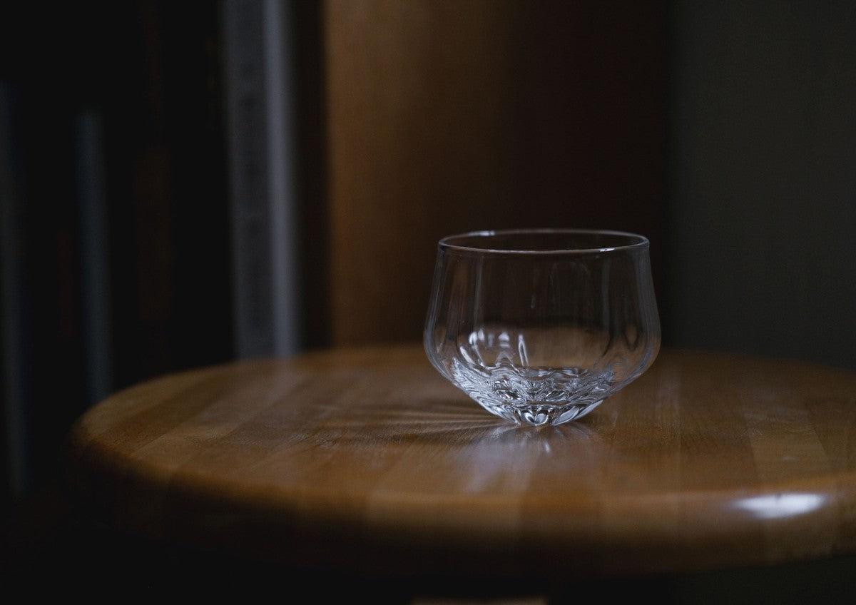 吹きガラスのグラス 六角