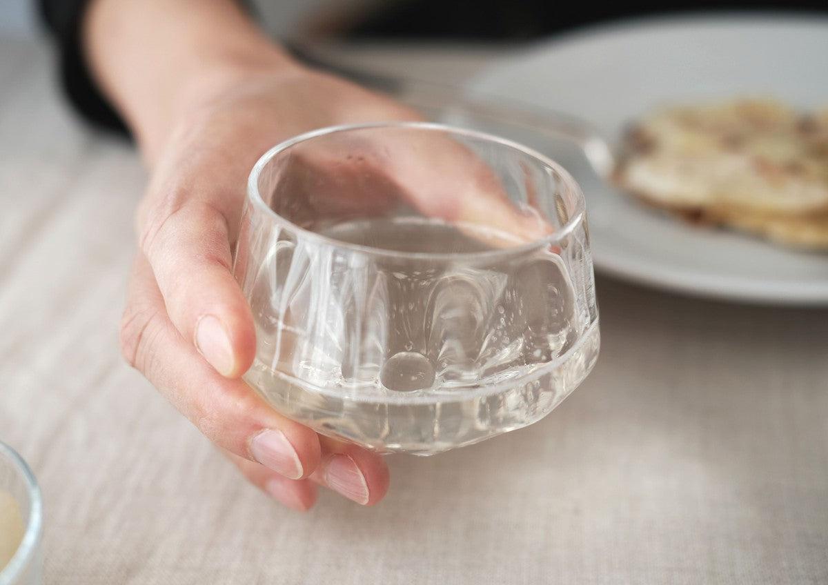 吹きガラスのグラス 六角