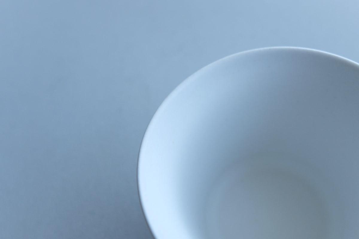 カップ 円錐台 白マット