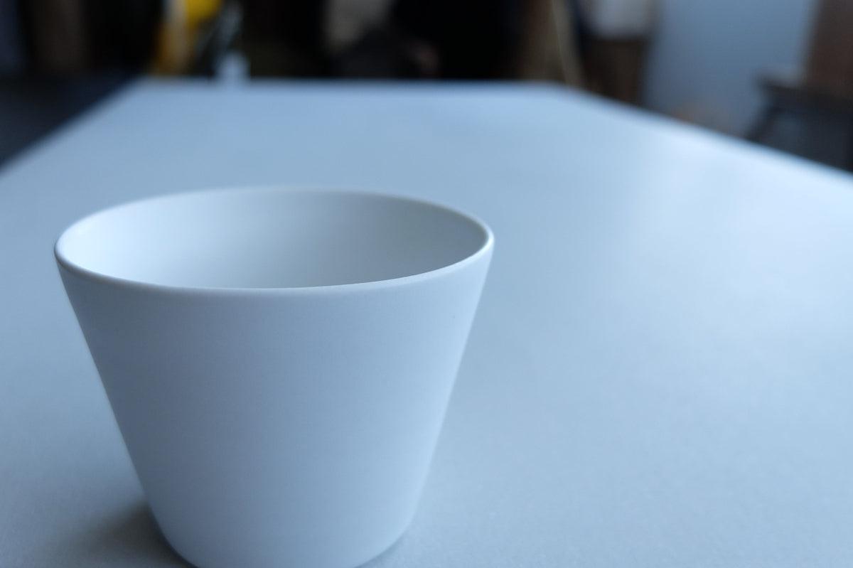 カップ 円錐台 白マット