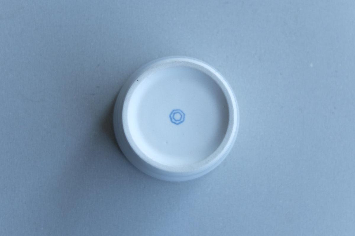 カップ 円錐台 白マット